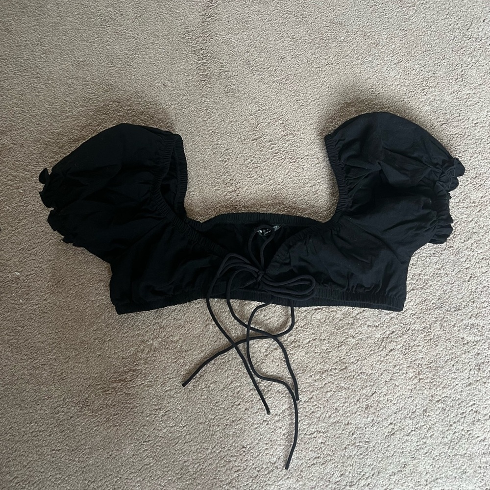 SHEIN Black Puff Sleeve Crop Top
